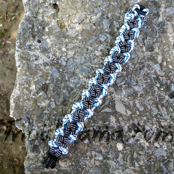 Aromatherapy Tactical 550 Paracord Bracelet - Picture 3 of 3